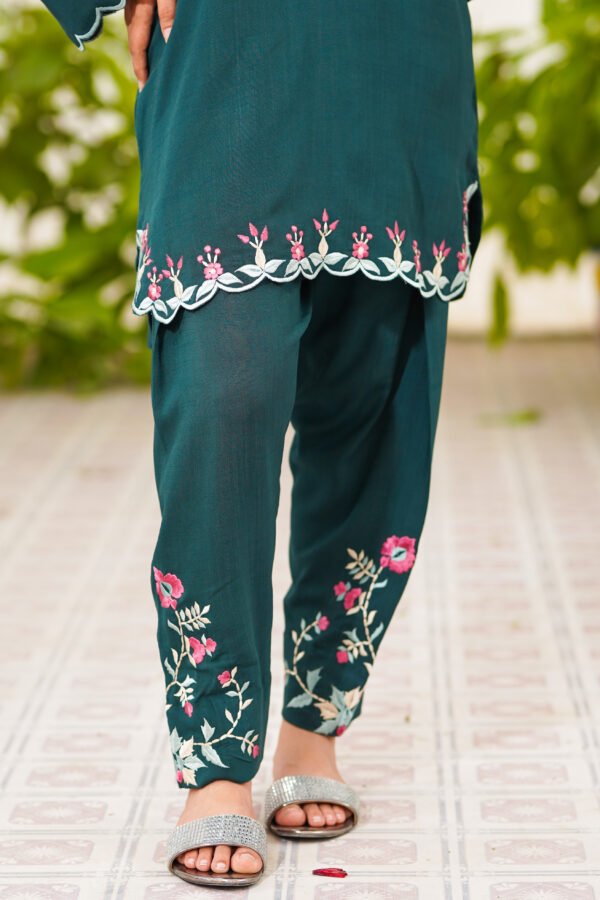 Teal Whisper - Image 5