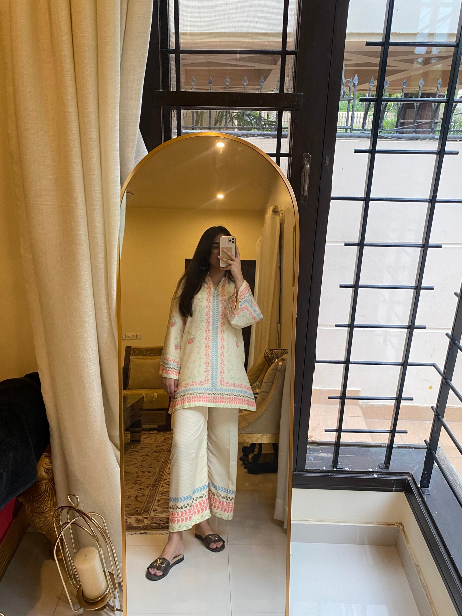 Image gallery marquee